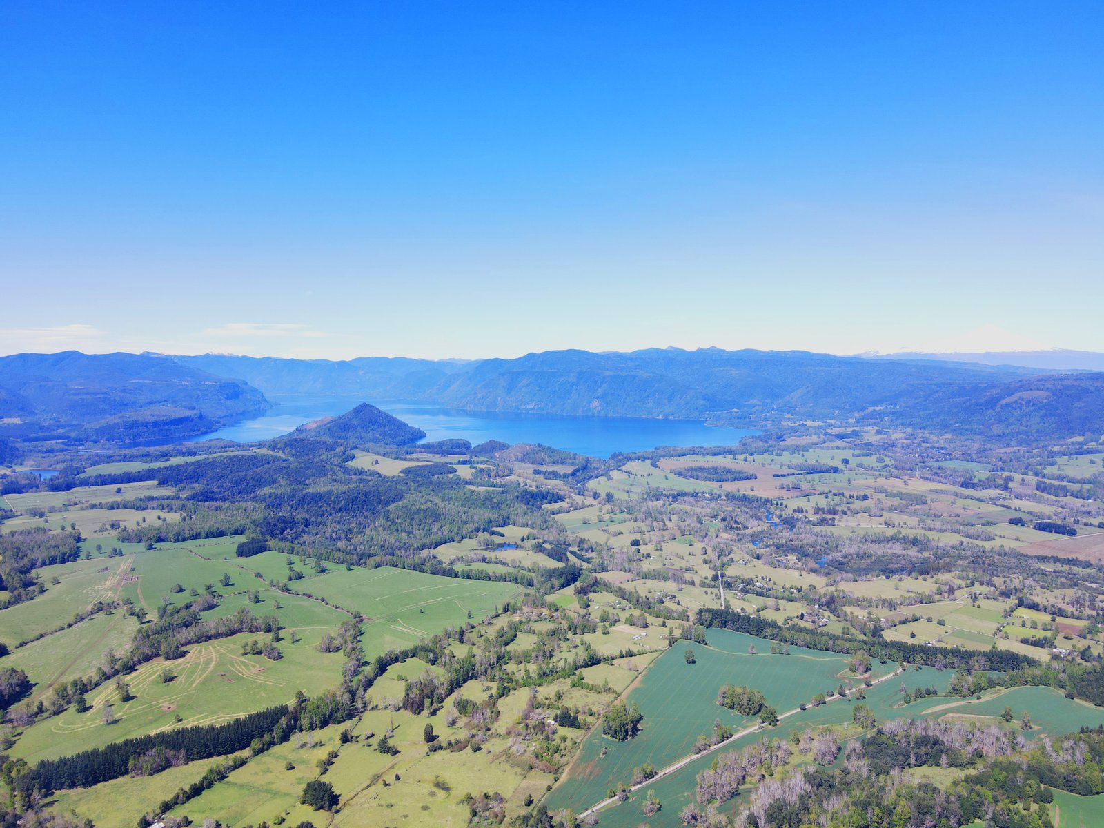 Atardecer en el lago